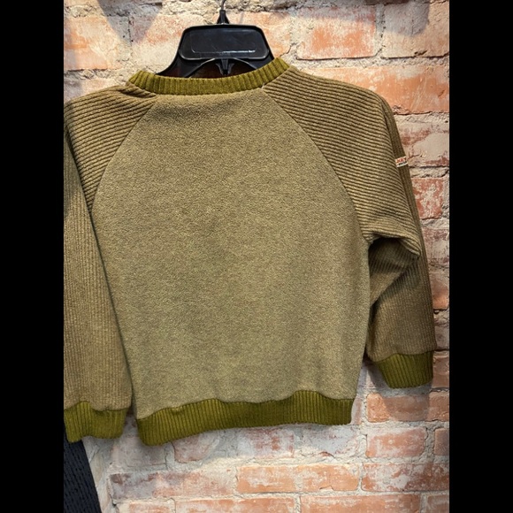 Sweater - Picture 2 of 4